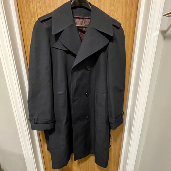 Men's Julliard Belted Trench Coat - 40R - 1980s Vintage - Picture 3 of 12